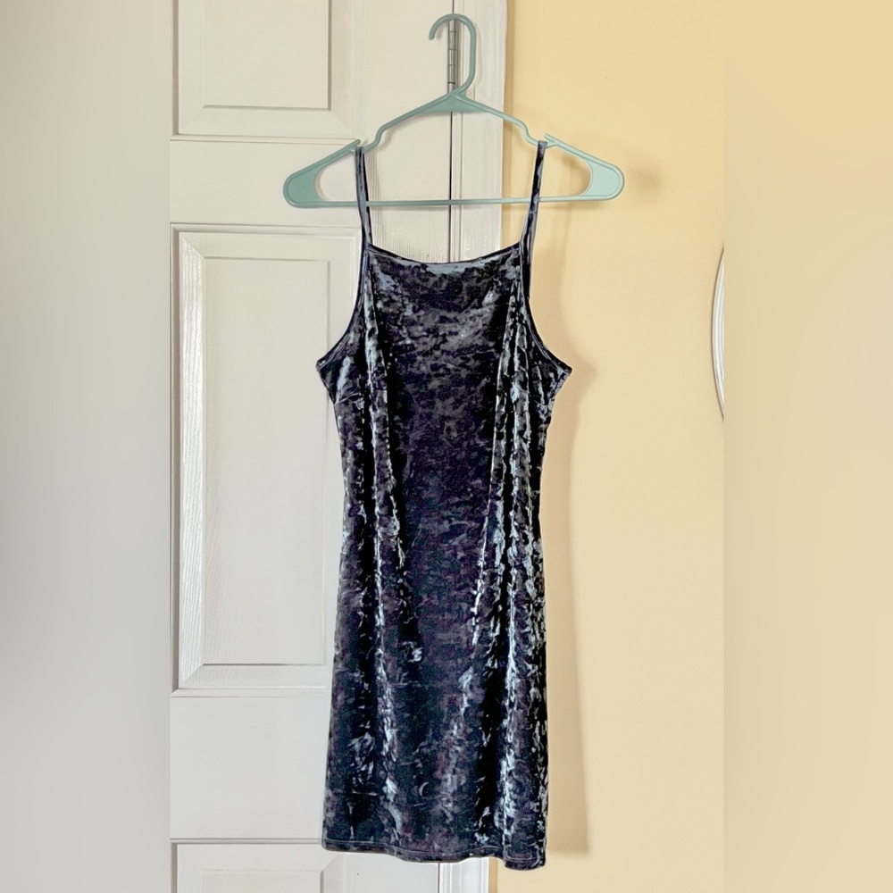 Forever 21 velvet blue dress